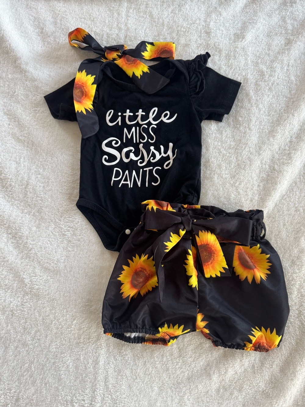 Little Miss Sassy Pants Bodysuit & Bubble Shorts Black & Sunflowers size 90